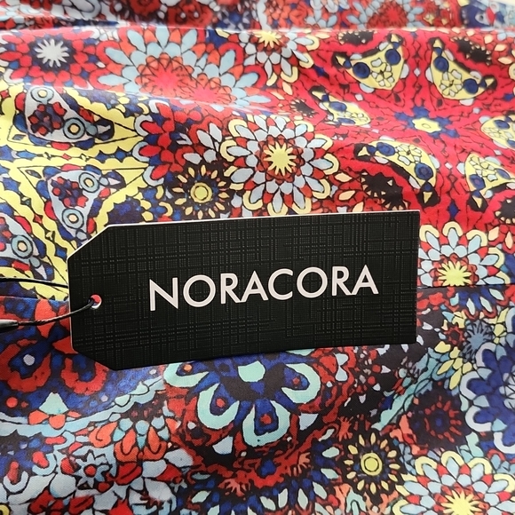 FABULOUS NWT NORACORA KALEIDESCAPE TOP!!! - Picture 3 of 3
